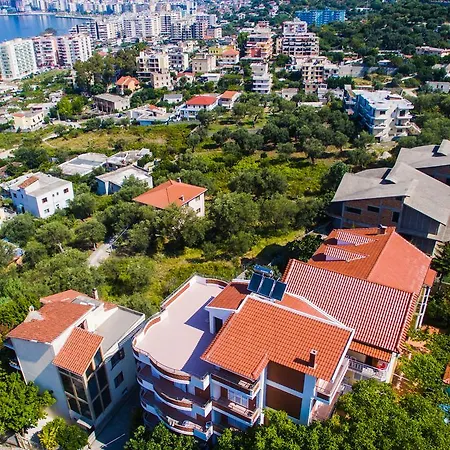 Lux * Vlorë